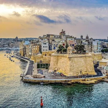 Appartamento Charming One Bedroom Maisonette