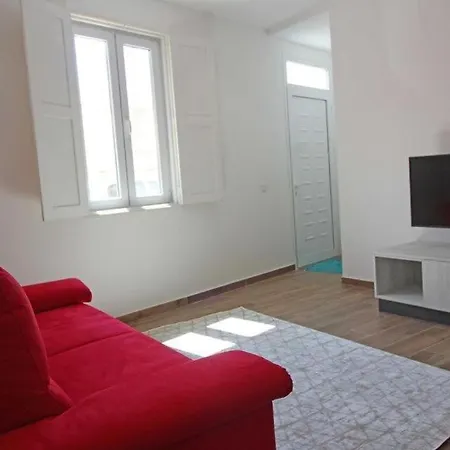 Charming One Bedroom Maisonette In Historic Bormla 아파트 파올라