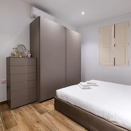 Charming One Bedroom Maisonette In Historic Bormla 아파트