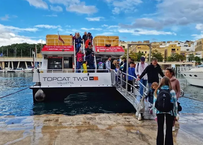 Charming One Bedroom Maisonette Apartment *