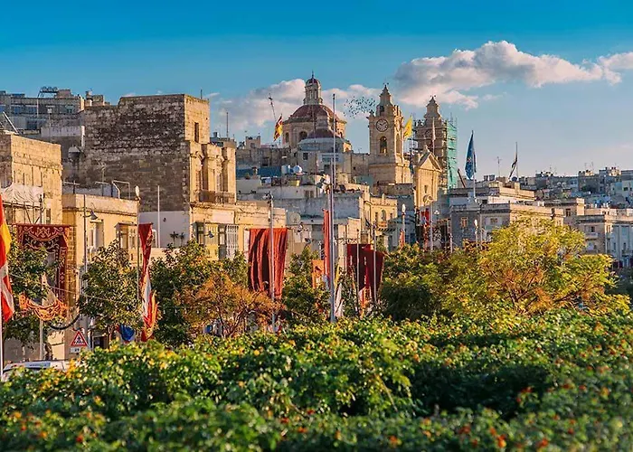 Charming One Bedroom Maisonette Apartment *